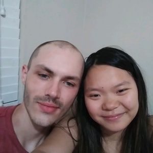 Meet your Posher, Leila